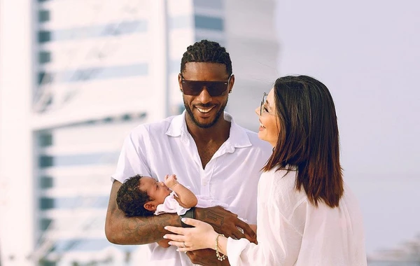 Kamerunlu futbolçunun azərbaycanlı həyat yoldaşı ilə Dubay FOTOSESSİYASI