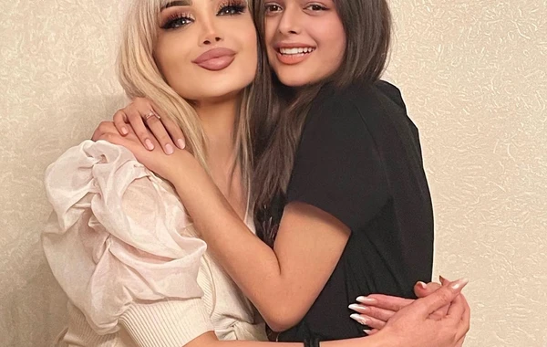 Məleykə Əsədova 56 yaşını evində qeyd etdi - FOTO