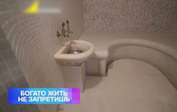 Спа-зона с бассейном, хамам, бильярдная и лифт: экскурсия по изящному особняку Эмина - ВИДЕО
