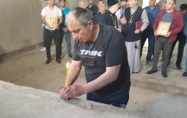 Hadrutdakı İoan məbədində ermənilərin dağıdıb gizlətdiyi qədim qəbir daşları aşkarlandı - FOTO