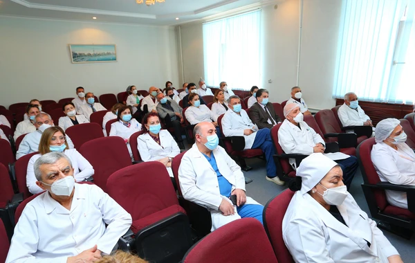 Elmi-Tədqiqat Ağciyər Xəstəlikləri İnstitutuna yeni direktor təyin olunub - FOTO