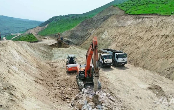 Qubadlı-Eyvazlı avtomobil yolunun tikintisi davam etdirilir - FOTO