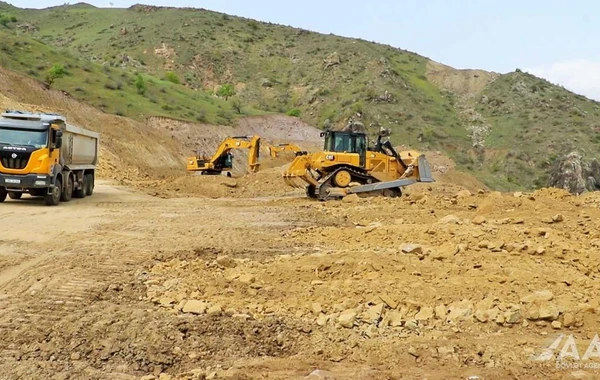 Qubadlı-Eyvazlı avtomobil yolunun tikintisi davam etdirilir - FOTO