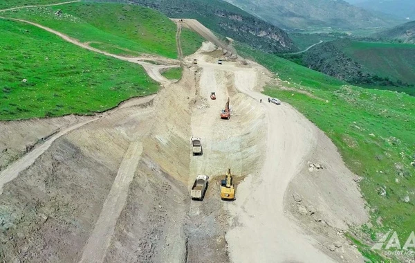 Qubadlı-Eyvazlı avtomobil yolunun tikintisi davam etdirilir - FOTO