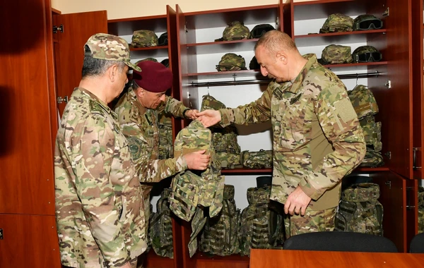 Prezident XTQ-nin hərbi hissəsində olub - FOTO - YENİLƏNİB