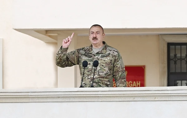 Ильхам Алиев посетил воинскую часть Сил специального назначения - ФОТО