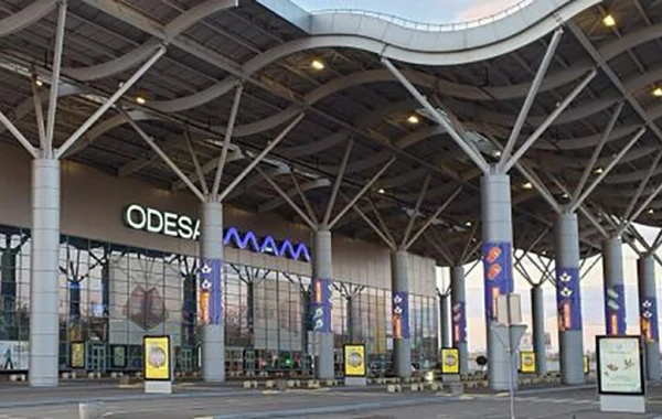 Odessa hava limanı raketlə vurulub