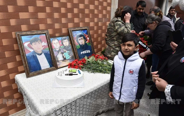 Bakıda şəhid jurnalistin xatirəsi əbədiləşdirilib - FOTO