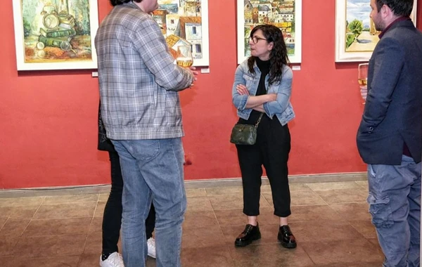 Berlində Leyla Əzimbəyovanın “Fərqli olaraq” adlı fərdi yaradıcılıq sərgisinin açılışı olub - FOTO