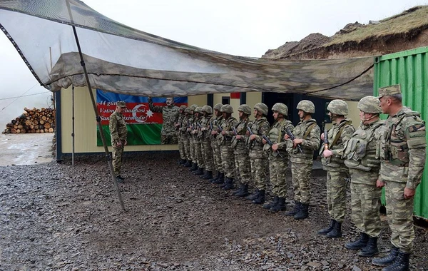 Baş Qərargah rəisi Kəlbəcərə gedib - FOTO