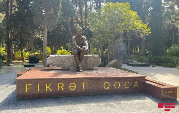 Fikrət Qocanın qəbirüstü abidəsinin açılışı olub - FOTO