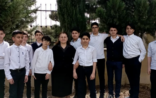 Bakıda orta məktəbdə “Təbiəti qoruyanlar" mövzusunda "açıq dərs" keçirilib - FOTO