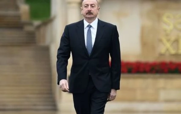 Prezident faşizm üzərində Qələbə uğrunda həlak olan Azərbaycan övladlarının xatirəsini ehtiramla anıb