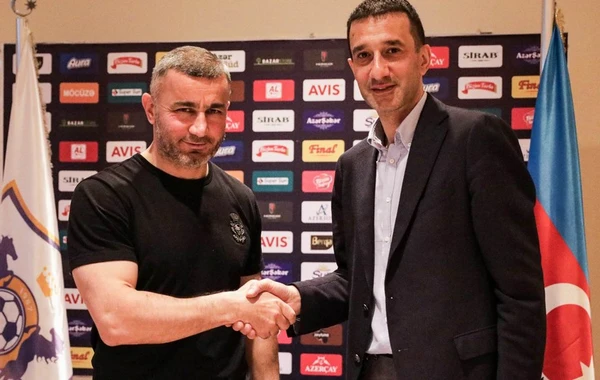 "Qarabağ" Qurban Qurbanovla müqaviləni uzatdı