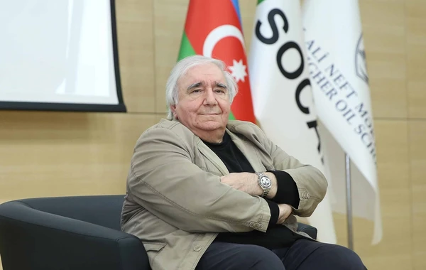 Bakı Ali Neft Məktəbində Xalq şairi Ramiz Rövşənin poeziya gecəsi - FOTO