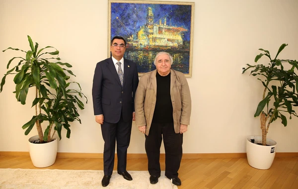 Bakı Ali Neft Məktəbində Xalq şairi Ramiz Rövşənin poeziya gecəsi - FOTO