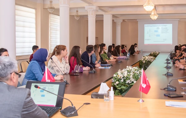 “Nar” yerli İKT peşəkarlarının yetişməsinə dəstək olur - FOTO