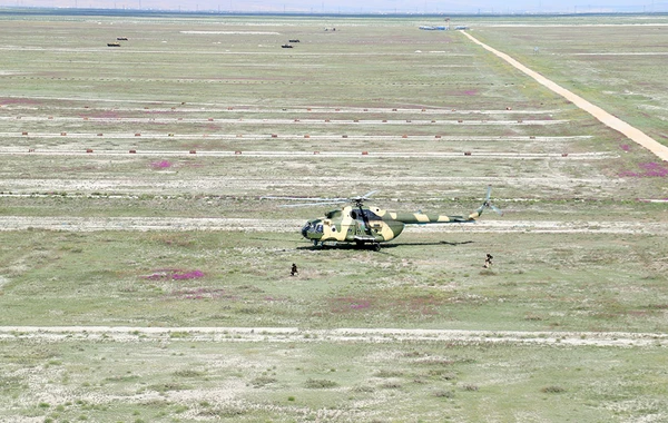Азербайджанские военные пилоты выполнили задачи на международных учениях - ВИДЕО