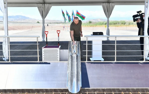 Horadiz-Ağbənd dəmir yolu xəttinin Soltanlı stansiyasının təməli qoyuldu - FOTO