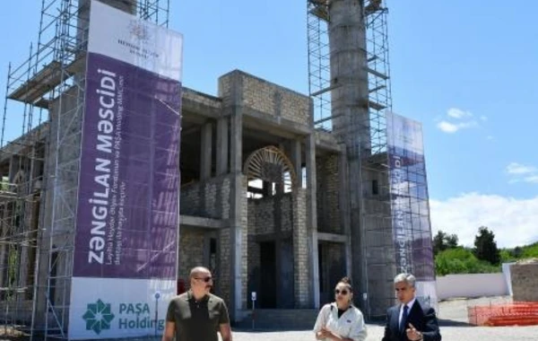 İlham Əliyev və Mehriban Əliyeva Zəngilan məscidinin tikinti işləri ilə tanış oldular - FOTO