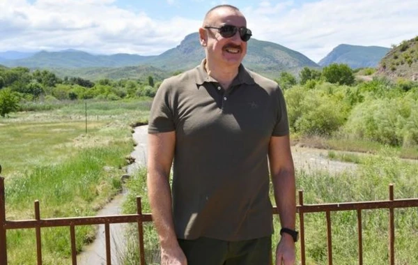 Президенту и первой леди представили Генеральный план Зангилана - ФОТО