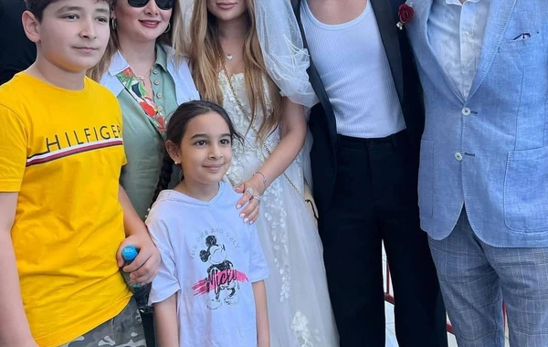 Nigar "Dünən evləndik, bu gün boşandıq" - FOTO