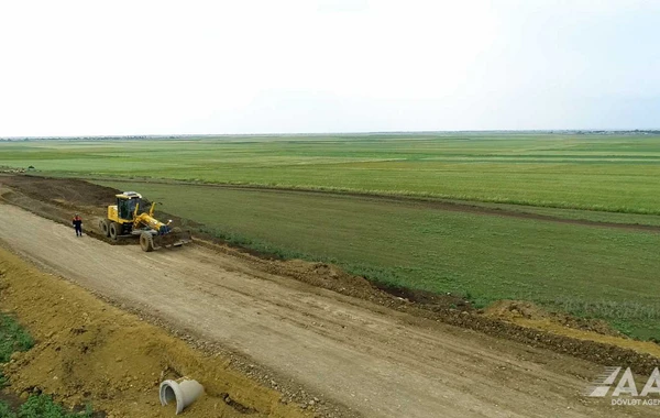 Cəlilabadda 14 kəndi əlaqələndirən yollar yenidən qurulur - FOTO/VİDEO