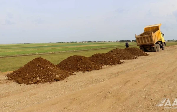 Cəlilabadda 14 kəndi əlaqələndirən yollar yenidən qurulur - FOTO/VİDEO