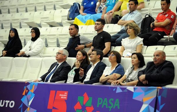 25 m məsafəyə tapançadan atış üzrə yarışı bolqarıstanlı atlet qazandı - FOTO - YENİLƏNİB