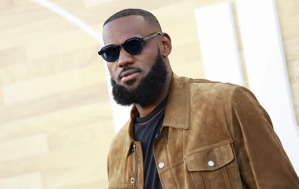 NBA-da ilk milyarder basketbolçunun adı məlum oldu - FOTO