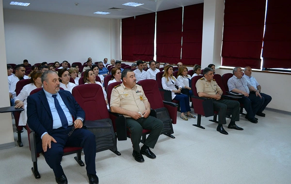 Müdafiə Nazirliyinin Baş Klinik Hospitalında elmi-praktik konfrans keçirilib - FOTO