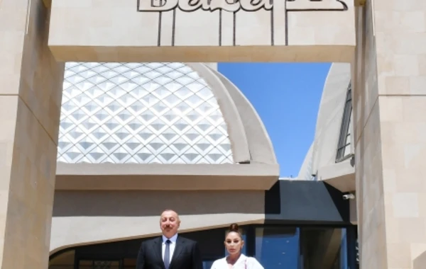 İlham Əliyev və Mehriban Əliyeva “Şərq Bazarı” kompleksinin açılışında - FOTO/VİDEO