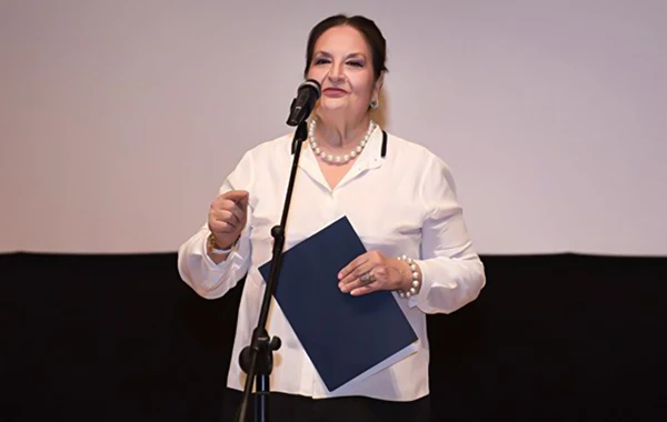 Qanunsuz parkinq Şəfiqə Məmmədovanın ittifaqına məxsus imiş