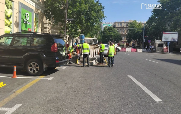 В центре Баку начался снос нашумевшей незаконной парковки - ФОТО/ВИДЕО