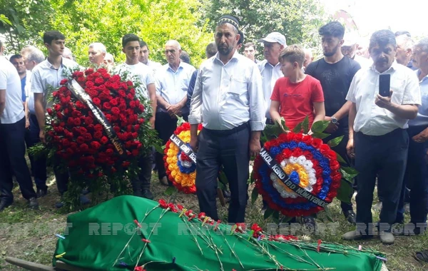 Əməkdar jurnalist Nasir Əhmədli dəfn olunub - FOTO