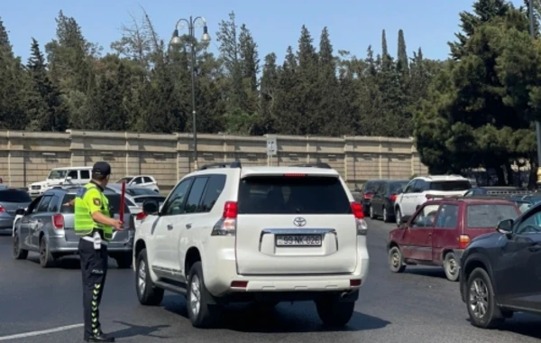 Yol polisindən sürücülərə müraciət - FOTO