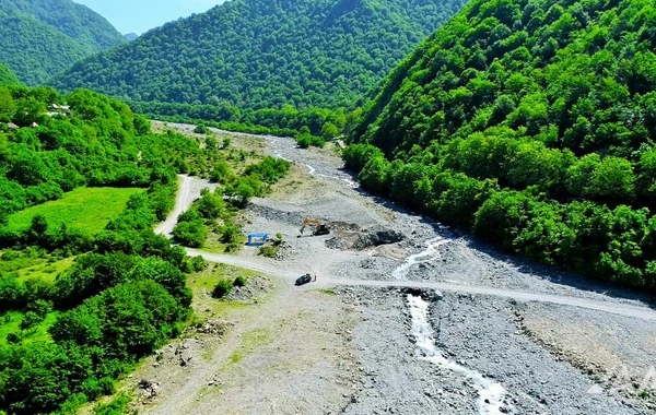 Qaxda avtomobil yollarının yenidən qurulması işlərinə başlanılıb - FOTO/VİDEO