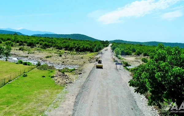 Qaxda avtomobil yollarının yenidən qurulması işlərinə başlanılıb - FOTO/VİDEO