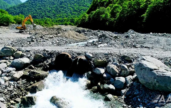 Qaxda avtomobil yollarının yenidən qurulması işlərinə başlanılıb - FOTO/VİDEO