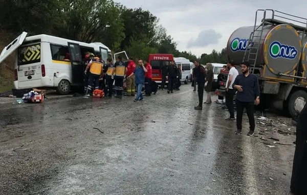 Türkiyədə ağır qəza: 8 nəfər öldü - FOTO