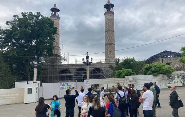 Xarici diplomatlar Şuşaya səfər etdi - FOTO