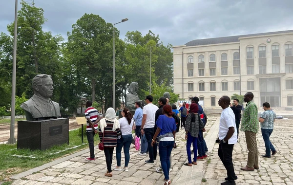 Xarici diplomatlar Şuşaya səfər etdi - FOTO
