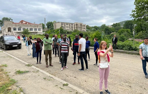 Xarici diplomatlar Şuşaya səfər etdi - FOTO