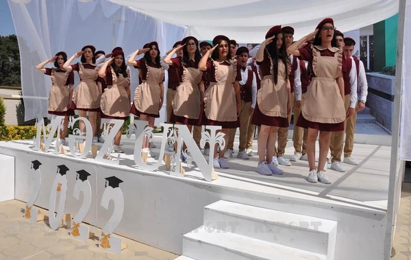 Mübariz İbrahimov adına Biləsuvar Təhsil Kompleksində "Son zəng" tədbiri keçirildi - FOTO