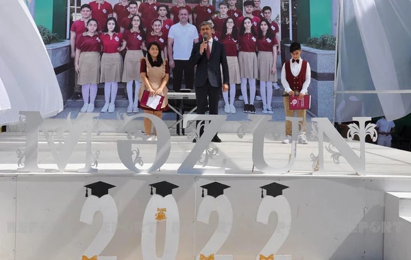 Mübariz İbrahimov adına Biləsuvar Təhsil Kompleksində "Son zəng" tədbiri keçirildi - FOTO