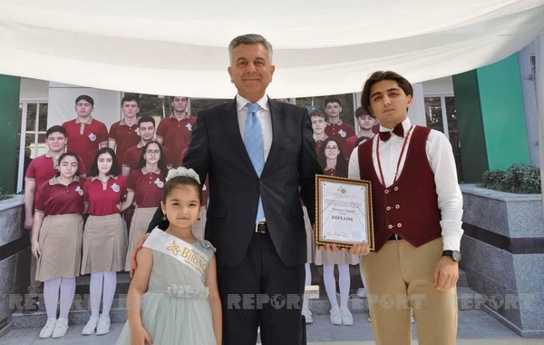 Mübariz İbrahimov adına Biləsuvar Təhsil Kompleksində "Son zəng" tədbiri keçirildi - FOTO