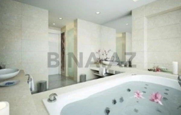 Bakının mərkəzində 72 milyon manata hotel satılır - FOTO