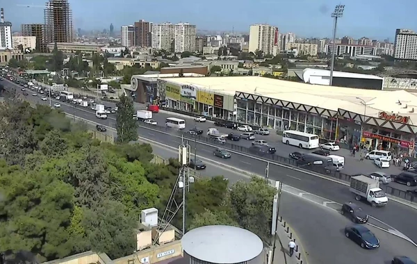 Bakıda bəzi yollarda sıxlıq yaranıb - FOTO
