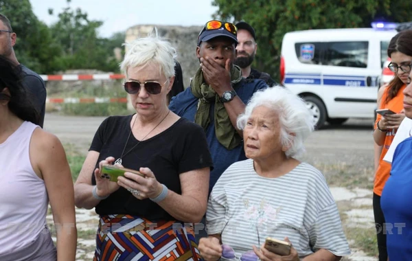 On ölkədən olan səyahətçi və blogerlər Ağdamda - FOTO