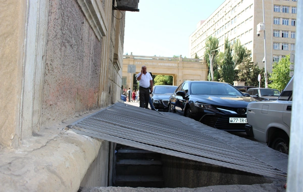 BDU-nun qarşısındakı "qıl körpüsü" problemini "həll" etdilər - FOTO